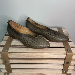 Pikolinos La Marina Women's Flat US 8/39 Olive Color Leather SlipOn Loafer